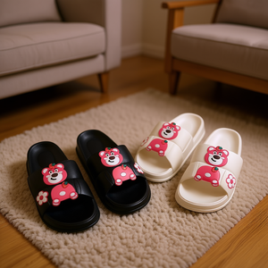 Chaussons de dessin animé pour hommes, noir et blanc, semelle extérieure en EVA antidérapante, été, bout ouvert, dessus en plastique avec logo autocollant. - Product Image 2