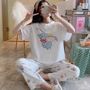 Pigiama da Donna a Maniche Lunghe con Motivi Cartoonistici Raffinati Set di Abbigliamento per Casa Adatto per Uso Casual a Quattro Livelli. - Product Image 3