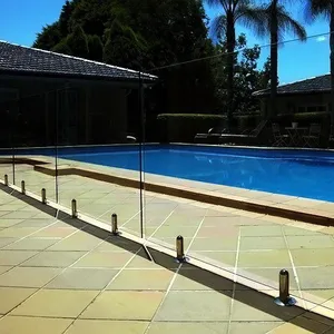 Çerçevesiz korkuluk camı korkuluk 12-13.52mm yüzme havuzu cam çit güverte havuz cam tıkaçları korkuluk