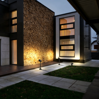 Niederspannungs-LED-Außenstrahler IP65 Wasserdicht Verstellbarer Winkel Wandmontage Gartenlampe Hof-Fassadenbeleuchtung Warmweiß