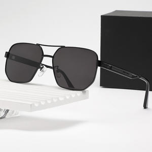 Gafas de Sol con Marco Metálico Negro, Polarizadas UV400, para Hombre, Deportes al Aire Libre, Conducción, Pesca - Product Image 1