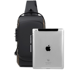 Nova Bolsa Transversal Masculina Antifurto com Porta USB à Prova d'Água, Durável e Moderna, para Viagem e Esporte - Product Image 3