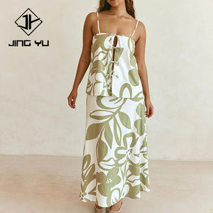 Robe deux pièces à bretelles ajourées à imprimé hawaïen conçue par le fabricant, robe maxi deux pièces en lin de haute qualité - Product Image 1