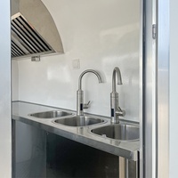 Remorque alimentaire mobile ronde courbée sur mesure, conforme aux normes australiennes, intérieur en acier inoxydable, remorque alimentaire commerciale pour la restauration