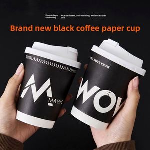 Gobelet en papier isolant jetable de 16 oz avec couvercle, sensation premium, pour boissons chaudes - Noir, usage commercial à emporter - Product Image 2