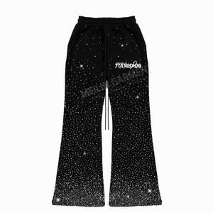 Chándal Personalizado con Logotipo Estampado en Relieve con Pedrería, Chándal Negro con Pantalones Anchos, Conjunto de Dos Piezas para Hombre, Sudadera con Capucha y Pantalones Deportivos, Chándales con Pedrería - Product Image 4