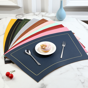 Sets de table en cuir double face bicolores, écologiques, isolants thermiquement, résistants à la chaleur et à l'huile, pour hôtels et foyers - Product Image 1