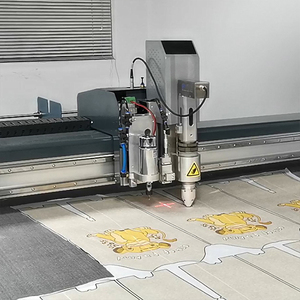 Yitai Chất lượng cao cao su <span class=keywords><strong>Gasket</strong></span> <span class=keywords><strong>Cutter</strong></span> <span class=keywords><strong>plotter</strong></span> với rung Blade cho sóng hộp giấy cắt - Product Image 3