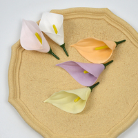 Vente chaude artificielle parfumée chambres à la mode Bouquet de mariage décorations de Noël Calla Lily savon fleurs