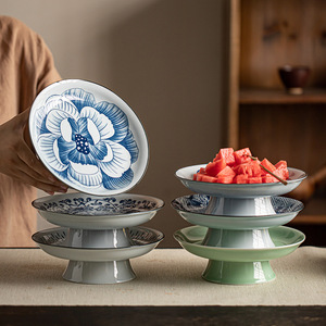 Assiette à fruits en céramique de style chinois, 8 pouces, sous glaçure bleue et blanche, sur pied haut, pour fêtes et restaurants - Product Image 1