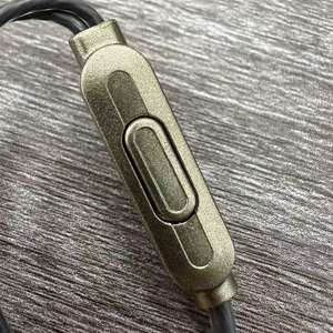 <span class=keywords><strong>Casque</strong></span> filaire rétro classique <span class=keywords><strong>Logitech</strong></span> Zone, écouteurs métalliques 3,5 mm avec <span class=keywords><strong>micro</strong></span> pour PTT à revers R018 HD 238 NS CHAHBTEBNC, écouteur personnalisé - Product Image 5