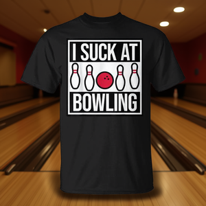 T-shirt ironique « I Suck At Bowling », design sportif, noir, taille adulte - Product Image 3