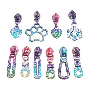 Tirazip in Metallo Personalizzato con Logo, Design in Lega per Borse # 5 Cursori per Cerniere in Nylon per Borse - Product Image 6