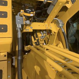 รถขุดไฮดรอลิกแบบตีนตะขาบ Komatsu PC200-11MO มือสอง น้ำหนัก 20 ตัน บุ้งกี๋ 0.94-1.06 คิวบิกเมตร เครื่องยนต์ญี่ปุ่นแท้ สำหรับงานก่อสร้าง ขาย - Product Image 6