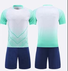 زي رياضي للرجال البالغين مطبوع لكرة القدم والكرة الطائرة، شورت سريع الجفاف وقابل للتنفس، مصنوع من البوليستر 100٪ بتقنية القطع الآلي - Product Image 5