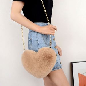 Nuevo Bolso de Moda con Forma de Corazón de Peluche, Bolso de Mano con Cadena, Bolso Tipo Tote para Mujer - Product Image 2