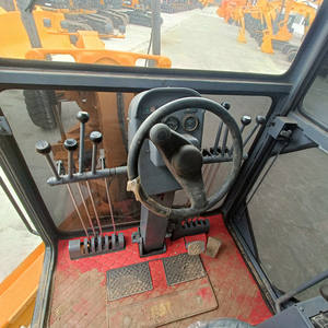 รถตักดินสำหรับแมวมือสอง140ชม. และรถแบคโฮรุ่น2014สภาพการทำงานที่ดีเครื่องยนต์ - Product Image 5