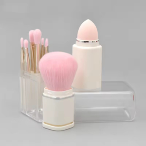 Vente en gros 8 en 1 mini ensemble de pinceaux de maquillage doux portables de voyage ensemble de pinceaux de maquillage de beauté et d'éponge mélangeur avec étui - Product Image 5
