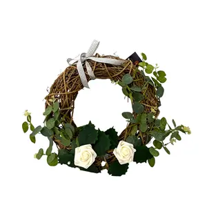 Couronne de décoration de saule à bas prix pour noël/belle couronne de saule avec déco/décoration de noël de saule