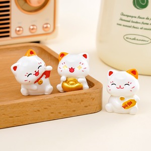 Figuras de Gato de la Suerte en Resina Personalizadas al por Mayor, Miniaturas de Animales para Fiestas Infantiles, Decoración para Colgar en el Coche, Jardín o Tablero - Product Image 4