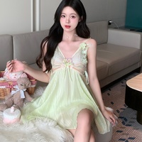 Vêtements de nuit en Satin de soie glacée pour femmes Sexy dos nu dentelle vêtements de détente poitrine sangle Style pur désir pour l'été