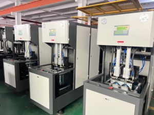 50ml 100ml 200ml 500ml 1000ml 2000ml 3000ml bán tự động Chai PET làm căng thổi đúc khuôn đúc máy - Product Image 4