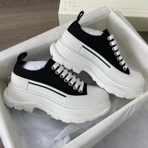 Chaussures de marche décontractées en toile personnalisées 2026, style classique, pour hommes et femmes, à semelle épaisse et talon haut - Product Image 5