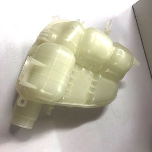 17137617362 Réservoir d'expansion de liquide de refroidissement moteur automobile de haute qualité et durable pour <span class=keywords><strong>BMW</strong></span> pour <span class=keywords><strong>BMW</strong></span> MINI - Product Image 4