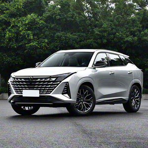 Changan UNI-Z <span class=keywords><strong>SUV</strong></span> essence intermédiaire avec toit ouvrant panoramique, véhicule neuf, durable, direction à gauche, dépôt requis - Product Image 1