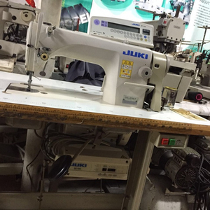Mejor Precio de Venta, Máquina de Coser Industrial Juki 8700 Usada, 80% Nueva - Product Image 2