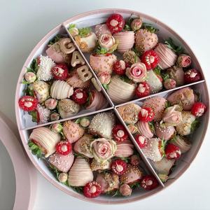 Boîte cadeau ronde en carton de luxe pour chocolats et fraises EID - Product Image 5