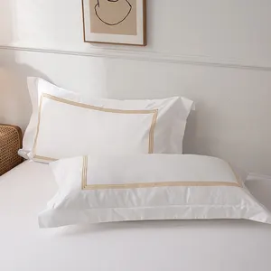 Set di biancheria da letto per Hotel con ricamo in cotone di qualità copripiumino in raso di colore bianco con federe e lenzuolo piatto