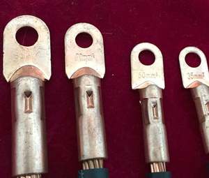 Máquina prensadora de terminales hidráulica semiautomática de alta precisión para molde hexagonal - Product Image 5