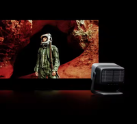 Nuevo diseño HD Home Theater 4K Proyector láser de largo alcance 1200 lúmenes 3D Triple láser 2 + 32GB Mini proyector portátil