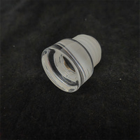 Bouchons de bouteille à large ouverture avec dispositifs d'étanchéité. Il existe des bouteilles en liège et des bouteilles en verre avec des bouchons en verre cristallin.