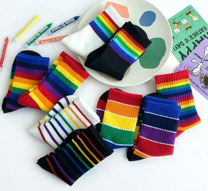 Calzini per bambini arcobaleno in cotone di alta qualità calzini per bambini multicolori personalizzati da 5 pezzi senza cuciture <span class=keywords><strong>a</strong></span> <span class=keywords><strong>righe</strong></span> arcobaleno - Product Image 1
