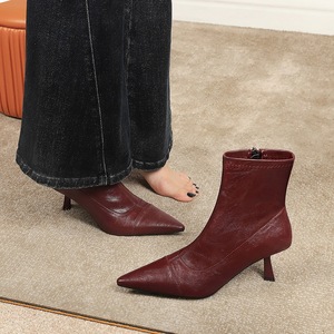 2025Retro Pointed Toe Thin Heel Versatile Elastic Ankle <b>Boots</b> - Product Image 5