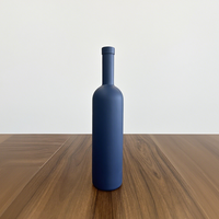 Bouteille d'alcool en verre disponible de qualité supérieure 500ml 700ml 750ml Bouteille d'alcool à long cou avec bouchon en liège