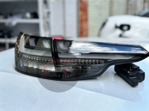 Fanali Posteriori a <span class=keywords><strong>LED</strong></span> Personalizzati per <span class=keywords><strong>Audi</strong></span> <span class=keywords><strong>A4</strong></span> S4 B9.5, Stile Nero Venom Trasparente, Assemblaggio Plug and Play 2020-2024 - Product Image 3