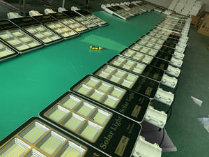 Lámpara Solar de Calle con Cámara PTZ Impermeable IP67, 4G SIM, WiFi, Lámpara de Seguridad para Exteriores, Control Remoto, Uso en Carreteras y <span class=keywords><strong>Jardines</strong></span>, Garantía de 2 Años - Product Image 6