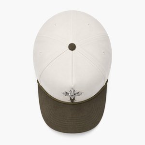 Casquette de baseball premium 5 panneaux en faux daim, courbée et ajustable, avec logo argenté brillant haute fréquence personnalisé, pour le sport en extérieur - Product Image 5