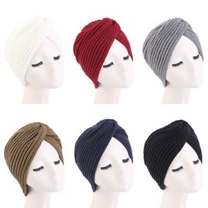 Bonnet Turban Tricoté en Acrylique Chaud d'Hiver Personnalisé avec Logo pour Femme, Motif Croisé, Idéal pour l'Extérieur - Vente en Gros - Product Image 2