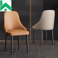 Chaise de salle à manger en cuir de luxe italienne moderne avec pieds en métal - Utilisation à domicile et en hôtel - Siège rembourré
