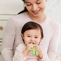 Mumlove Produit d'usine personnalisé pour bébé Toon Net Worth 2021 Cute Elephant Baby Magic Silicone Teether Spoon Rest BPA Free Pacifier Clips for Bebe