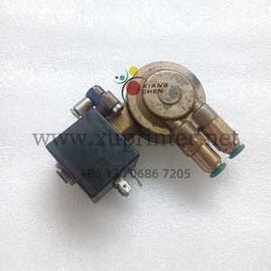 Valve d'origine d'occasion WD R2.335.002/02 EMD-S14-E30-6F pour pièces d'impression offset R2.335.002 - Product Image 2