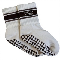 Chaussettes de Pilates JZVINA pour femmes, longueur mi-mollet, motif rayé, imprimé lettres, antidérapantes avec semelle en silicone, motif personnalisé pour la salle de sport intérieure