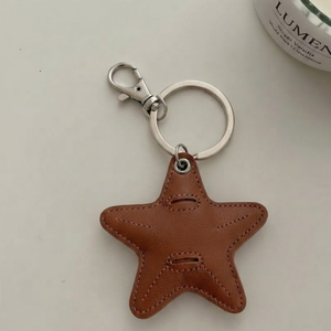 Llavero Colgante de PU con Diseño de Estrella de Dibujos Animados, Brillante y Ligero, Bonito Adorno para Bolso de Mano, Moderno para Mujer - Product Image 1