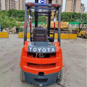 Chariot élévateur diesel Toyota d'occasion de 3 tonnes, modèle FD30, en bon état, avec moteur, pour rapports d'inspection - Product Image 6