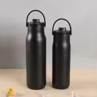 304 스테인레스 스틸 현대 PC 소재 진공 절연 텀블러 컵 핸들 뚜껑 자체 서 누출 방지 간단한 선물 컵
