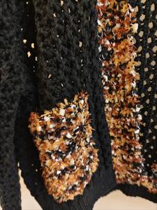 Cárdigan Casual de Punto con Cuello en V, Diseño Intrincado con Patrón de Color, Ultra Suave, Mezcla 100% Algodón, Transpirable, Corte Relajado, Para Toda Temporada - Product Image 5